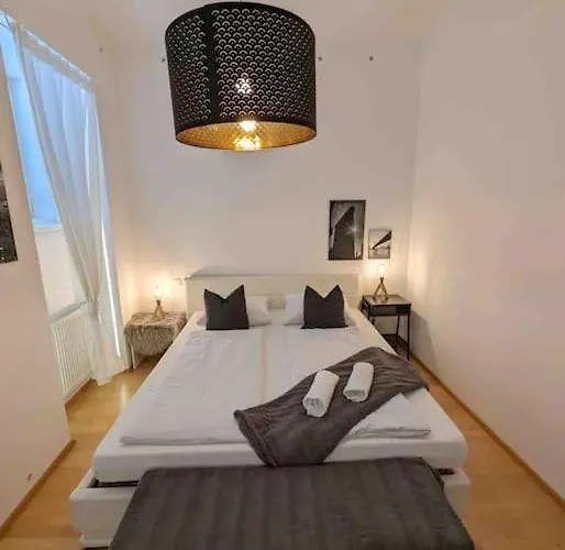 Luxury Cityapartment 7